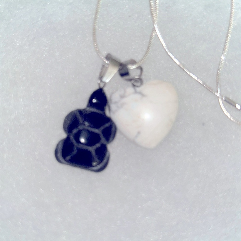 Howlite Crystal Heart ❤️ and Onyx turtle 🐢 sterling silver 16” necklace
